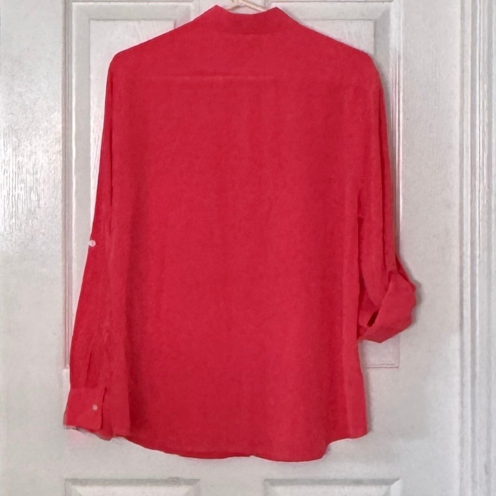 Tommy Bahama Womens Coral Red Silk Feel Roll Tab Sleeve Button Down Shirt Med - Picture 2 of 3